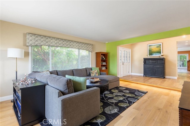 1537 19th Street, Manhattan Beach, California 90266, 3 Bedrooms Bedrooms, ,1 BathroomBathrooms,Residential,Sold,19th,SB20127736