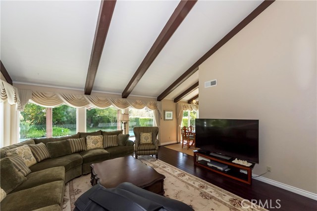 34 Horseshoe Lane, Rolling Hills Estates, California 90274, 4 Bedrooms Bedrooms, ,4 BathroomsBathrooms,Residential,Sold,Horseshoe,SB18061448