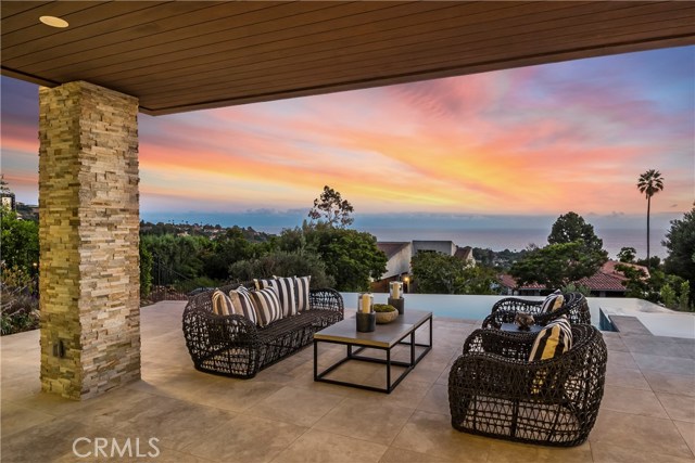 1320 Via Romero, Palos Verdes Estates, California 90274, 4 Bedrooms Bedrooms, ,5 BathroomsBathrooms,Residential,Sold,Via Romero,PV17216220