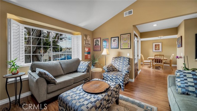 2013 Marshallfield Lane, Redondo Beach, California 90278, 4 Bedrooms Bedrooms, ,2 BathroomsBathrooms,Residential,Sold,Marshallfield,SB21037139