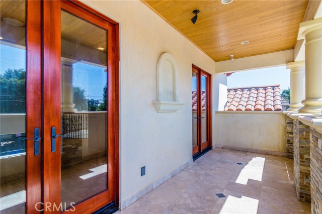 1561 Mathews Avenue, Manhattan Beach, California 90266, 6 Bedrooms Bedrooms, ,1 BathroomBathrooms,Residential,Sold,Mathews,SB17204143