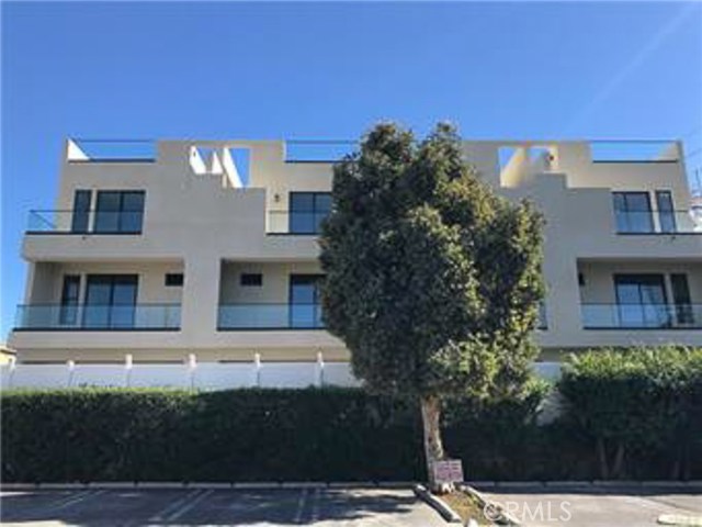 24444 Hawthorne Boulevard, Torrance, California 90505, 2 Bedrooms Bedrooms, ,2 BathroomsBathrooms,Residential,Sold,Hawthorne,SB18099939