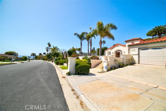 7341 Berry Hill Drive, Rancho Palos Verdes, California 90275, 4 Bedrooms Bedrooms, ,1 BathroomBathrooms,Residential,Sold,Berry Hill,SB21063628