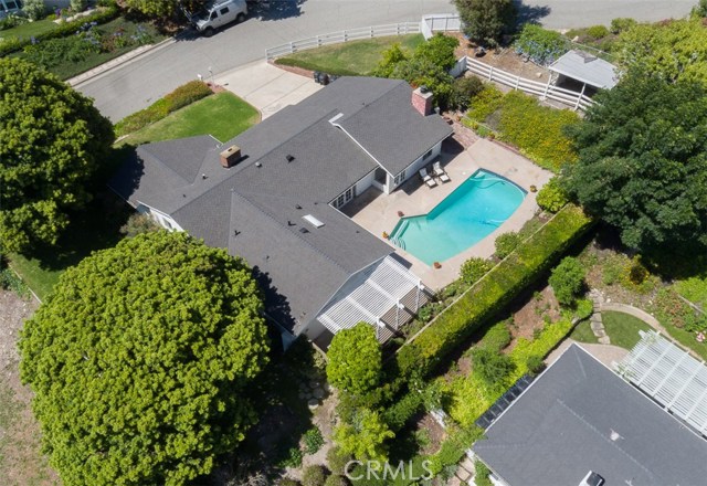2215 Potrillo Road, Rolling Hills Estates, California 90274, 3 Bedrooms Bedrooms, ,2 BathroomsBathrooms,Residential,Sold,Potrillo,SB17073978