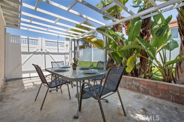 1900 Gates Avenue, Redondo Beach, California 90278, 3 Bedrooms Bedrooms, ,1 BathroomBathrooms,Residential,Sold,Gates,SB17065989
