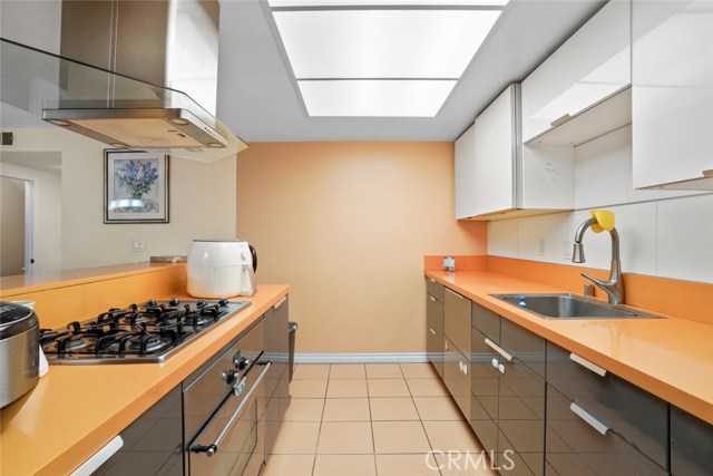 515 Meyer Lane, Redondo Beach, California 90278, 3 Bedrooms Bedrooms, ,3 BathroomsBathrooms,Residential,Sold,Meyer,PW21011132