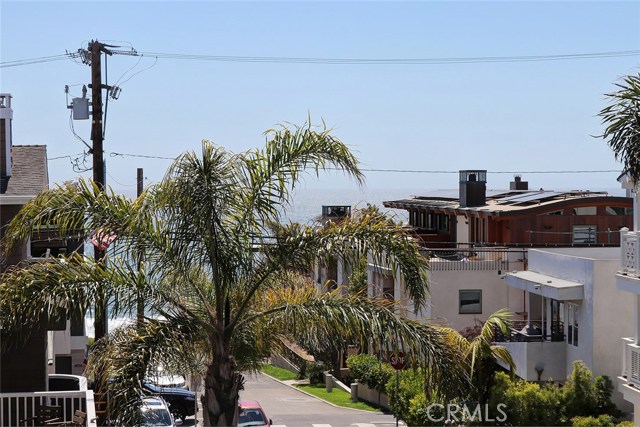 436 27th Street, Manhattan Beach, California 90266, 4 Bedrooms Bedrooms, ,4 BathroomsBathrooms,Residential,Sold,27th,SB20086504