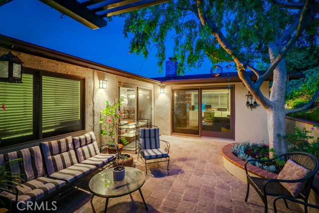 2122 Noble View Drive, Rancho Palos Verdes, California 90275, 3 Bedrooms Bedrooms, ,2 BathroomsBathrooms,Residential,Sold,Noble View,SB17154220