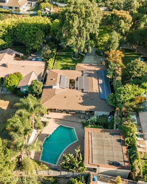 17 Seahurst Road, Rolling Hills Estates, California 90274, 5 Bedrooms Bedrooms, ,5 BathroomsBathrooms,Residential,Sold,Seahurst,PV20141601