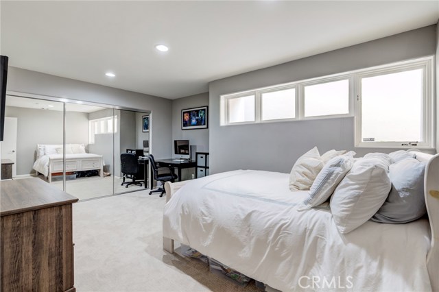 902 6th Street, Hermosa Beach, California 90254, 4 Bedrooms Bedrooms, ,3 BathroomsBathrooms,Residential,Sold,6th,SB20213089
