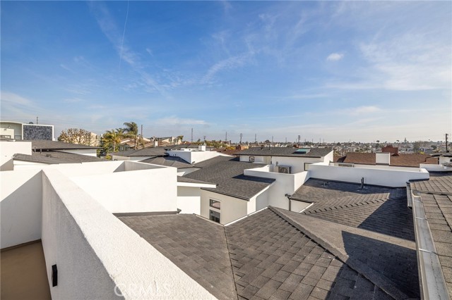 2112 Carnegie Lane, Redondo Beach, California 90278, 5 Bedrooms Bedrooms, ,5 BathroomsBathrooms,Residential,Sold,Carnegie,SB21029715