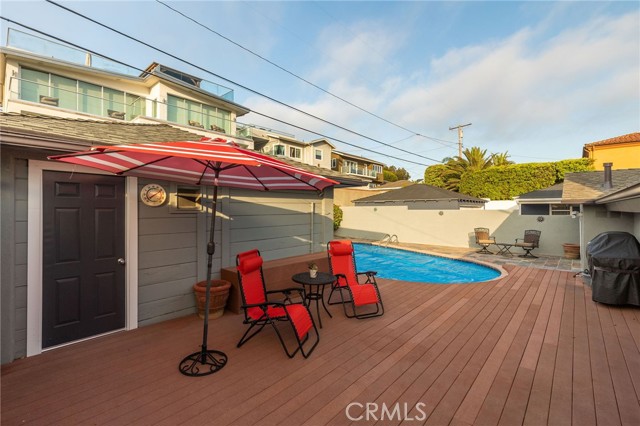 323 Avenue G, Redondo Beach, California 90277, 4 Bedrooms Bedrooms, ,1 BathroomBathrooms,Residential,Sold,Avenue G,PV21158630