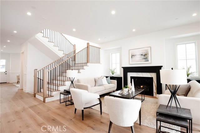 617 31st Street, Manhattan Beach, California 90266, 7 Bedrooms Bedrooms, ,2 BathroomsBathrooms,Residential,Sold,31st,SB20084953