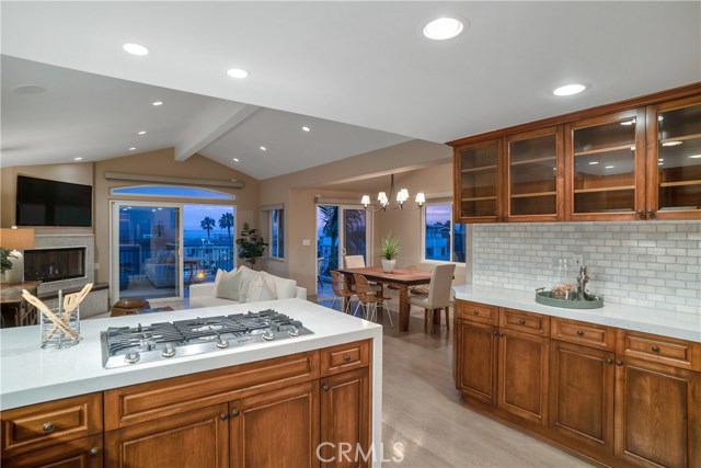214 10th Street, Hermosa Beach, California 90254, 3 Bedrooms Bedrooms, ,3 BathroomsBathrooms,Residential,Sold,10th,SB18167893