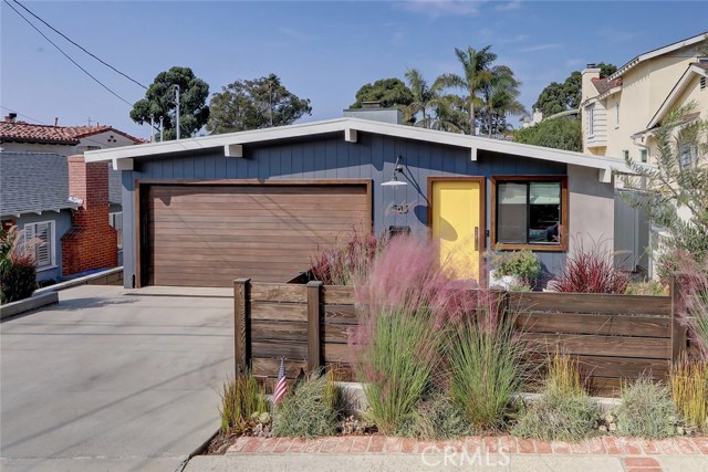 585 29th Street, Manhattan Beach, California 90266, 4 Bedrooms Bedrooms, ,3 BathroomsBathrooms,Residential,Sold,29th,SB21019167