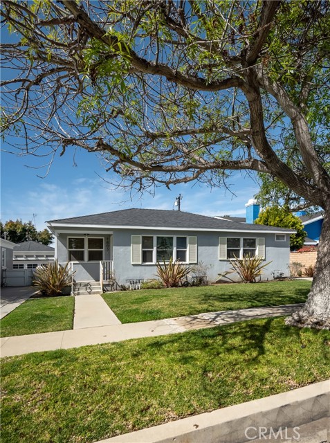 1605 Harkness, Manhattan Beach, California 90266, 3 Bedrooms Bedrooms, ,1 BathroomBathrooms,Residential,Sold,Harkness,SB21055276