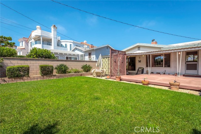 705 Paulina Avenue, Redondo Beach, California 90277, 3 Bedrooms Bedrooms, ,2 BathroomsBathrooms,Residential,Sold,Paulina,SB17205308