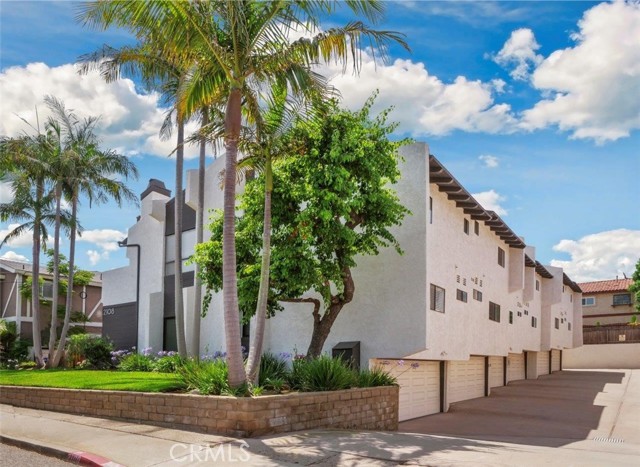 2108 Rockefeller Lane, Redondo Beach, California 90278, 2 Bedrooms Bedrooms, ,2 BathroomsBathrooms,Residential,Sold,Rockefeller,PV21128723