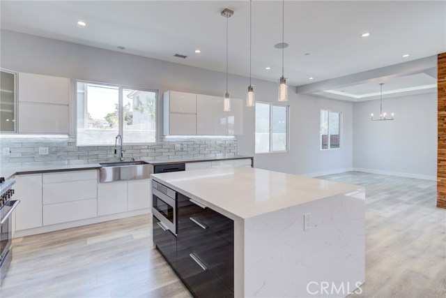 2420 Alvord Lane, Redondo Beach, California 90278, 4 Bedrooms Bedrooms, ,3 BathroomsBathrooms,Residential,Sold,Alvord,PV18203762