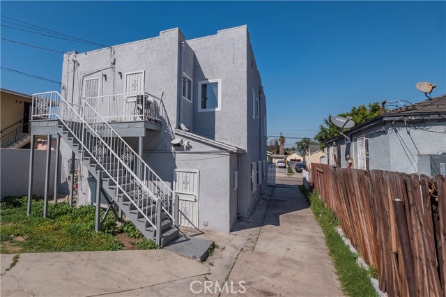 11 Bed Home for Sale in Los Angeles, California