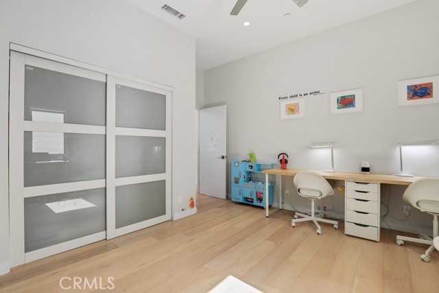 720 Rosecrans Avenue, Manhattan Beach, California 90266, 4 Bedrooms Bedrooms, ,3 BathroomsBathrooms,Residential,Sold,Rosecrans,PW21110961