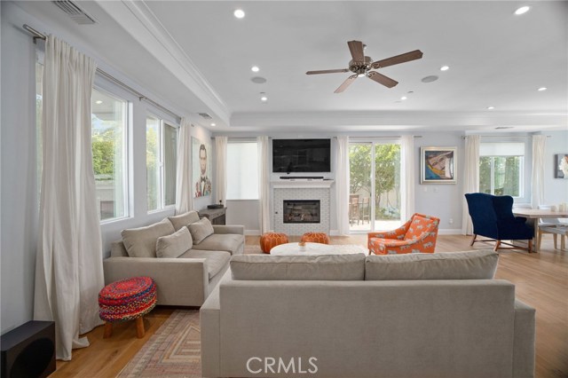 2019 Farrell Avenue, Redondo Beach, California 90278, 4 Bedrooms Bedrooms, ,4 BathroomsBathrooms,Residential,Sold,Farrell,SB20115506