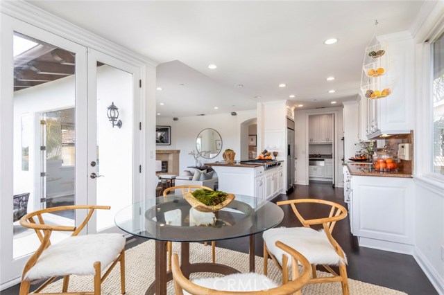 700 Avenue C, Redondo Beach, California 90277, 5 Bedrooms Bedrooms, ,5 BathroomsBathrooms,Residential,Sold,Avenue C,SB19123719