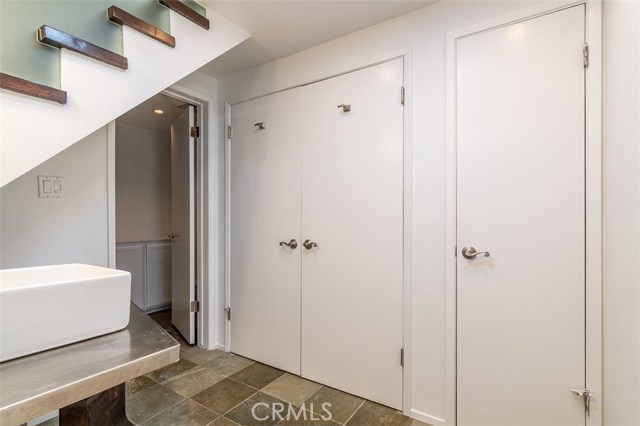 2322 Palos Verdes Drive, Palos Verdes Estates, California 90274, 2 Bedrooms Bedrooms, ,Residential,Sold,Palos Verdes,PV18187969