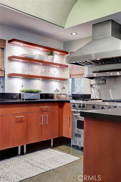 794 27th Street, Manhattan Beach, California 90266, 5 Bedrooms Bedrooms, ,3 BathroomsBathrooms,Residential,Sold,27th,SB20032410