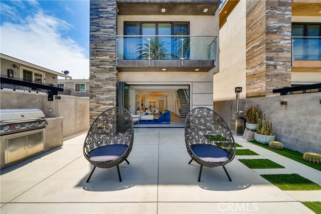 Photo of 413 California Street, Huntington Beach, CA 92648