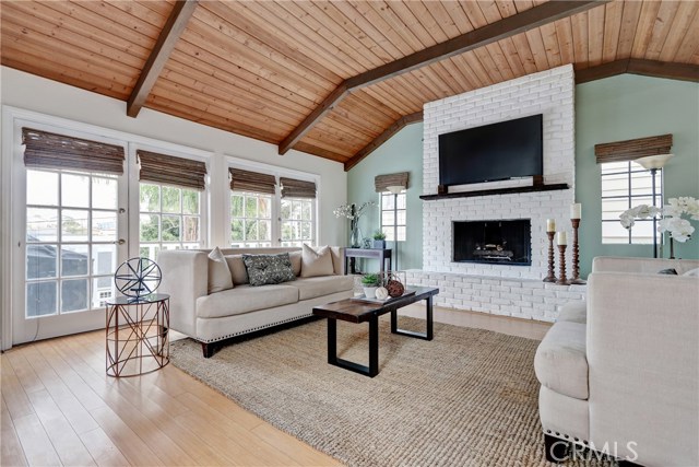 1709 Stanford Avenue, Redondo Beach, California 90278, 3 Bedrooms Bedrooms, ,2 BathroomsBathrooms,Residential,Sold,Stanford,SB19047031