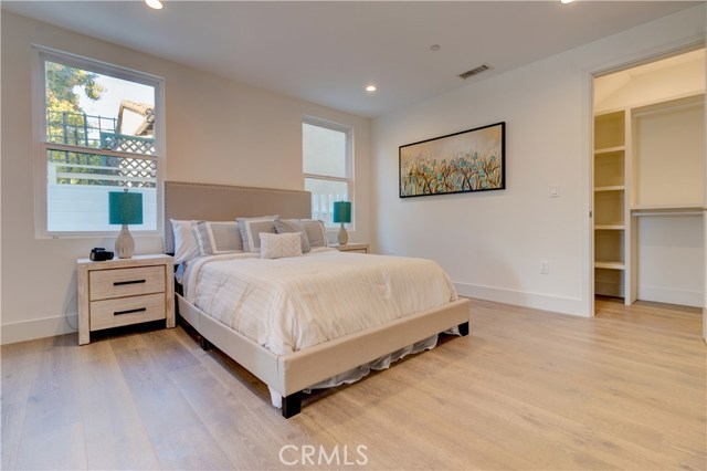 1401 Corona Street, Hermosa Beach, California 90254, 4 Bedrooms Bedrooms, ,3 BathroomsBathrooms,Residential,Sold,Corona,SB20015755
