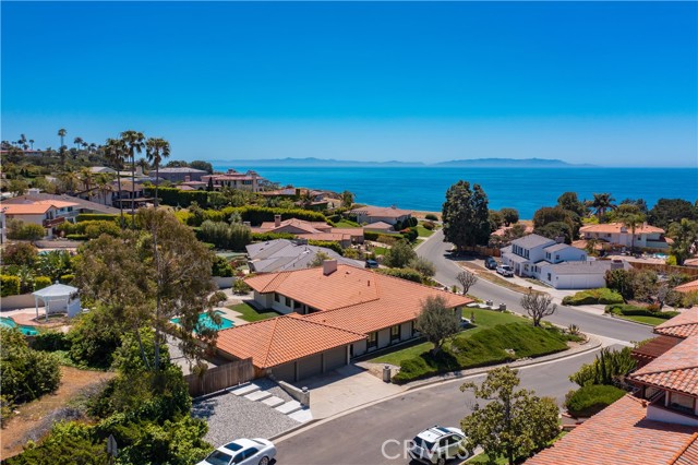 2820 Via Neve, Palos Verdes Estates, California 90274, 3 Bedrooms Bedrooms, ,1 BathroomBathrooms,Residential,Sold,Via Neve,SB21090867