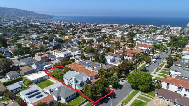 712 Avenue B, Redondo Beach, California 90277, 4 Bedrooms Bedrooms, ,3 BathroomsBathrooms,Residential,Sold,Avenue B,SB19090016