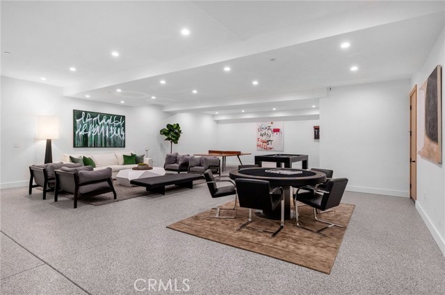 6 Bed Home for Sale in Encino, California