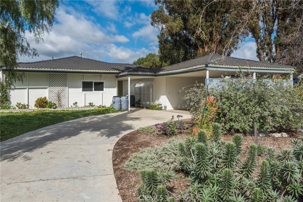 Photo of 971 Montgomery Court, Thousand Oaks, CA 91360