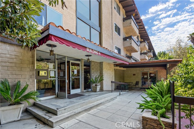 2 Bed Home for Sale in Los Angeles, California