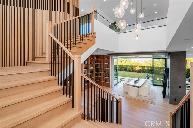 6 Bed Home for Sale in Encino, California