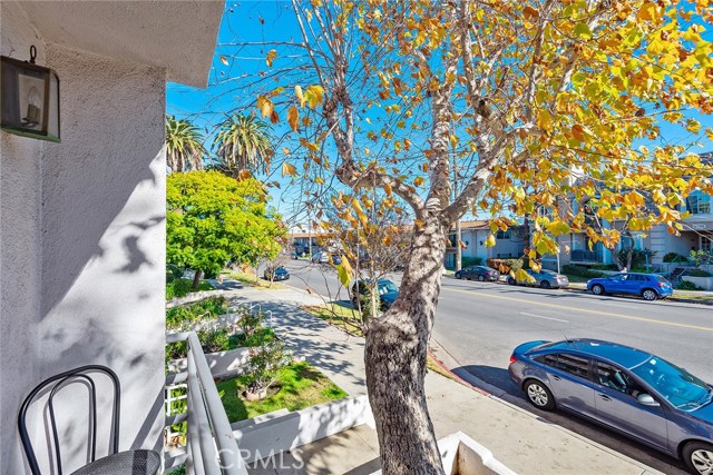 2 Bed Home for Sale in Sherman Oaks, California