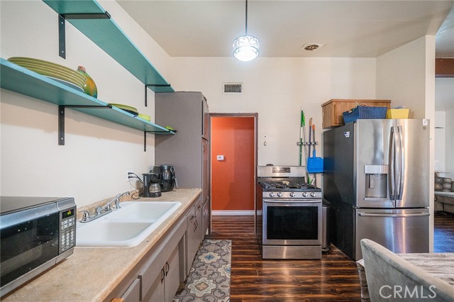 3 Bed Home for Sale in Canyon Country, California