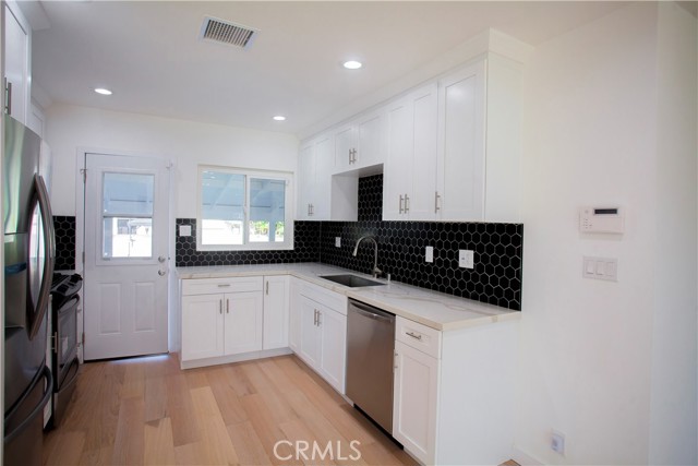 3 Bed Home for Sale in Encino, California