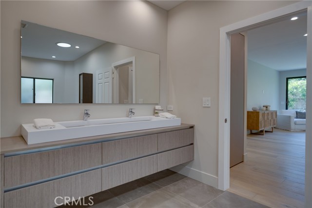 3 Bed Home for Sale in Encino, California