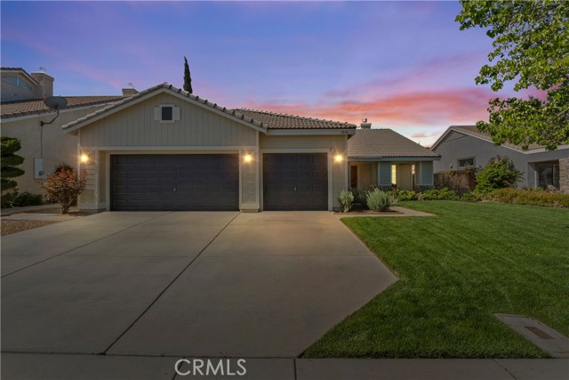 Detail Gallery Image 1 of 1 For 3836 Vitrina Ln, Palmdale,  CA 93551 - 3 Beds | 2 Baths