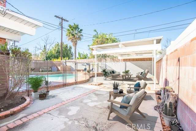 3 Bed Home for Sale in Lake Balboa, California