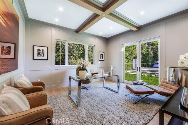 5 Bed Home for Sale in Encino, California