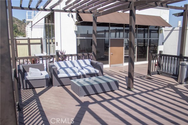 7250 Franklin Avenue #401