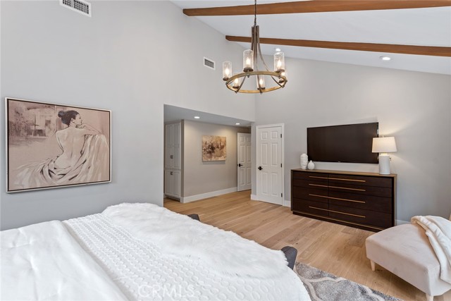 5 Bed Home for Sale in Hidden Hills, California