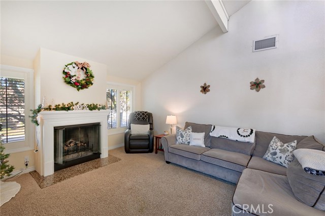 2 Bed Home for Sale in Newhall, California