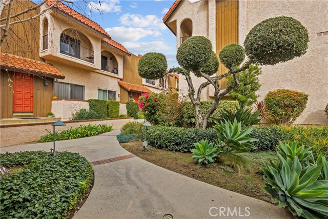 2 Bed Home for Sale in Burbank, California