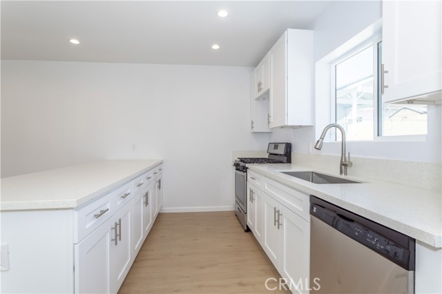 5 Bed Home for Sale in Granada Hills, California
